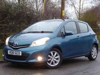 Used Toyota Yaris 2011 for sale - 77248041: Photo