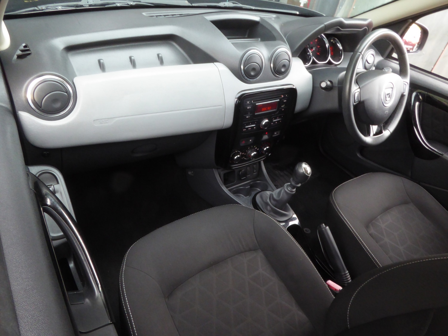 Used Dacia Duster 2014 for sale - 76330078: Photo 26