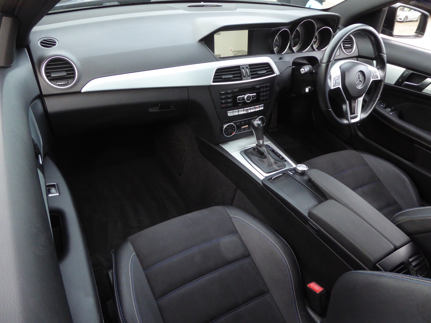 Used Mercedes-Benz C Class 2014 for sale - 76682514: Photo 37