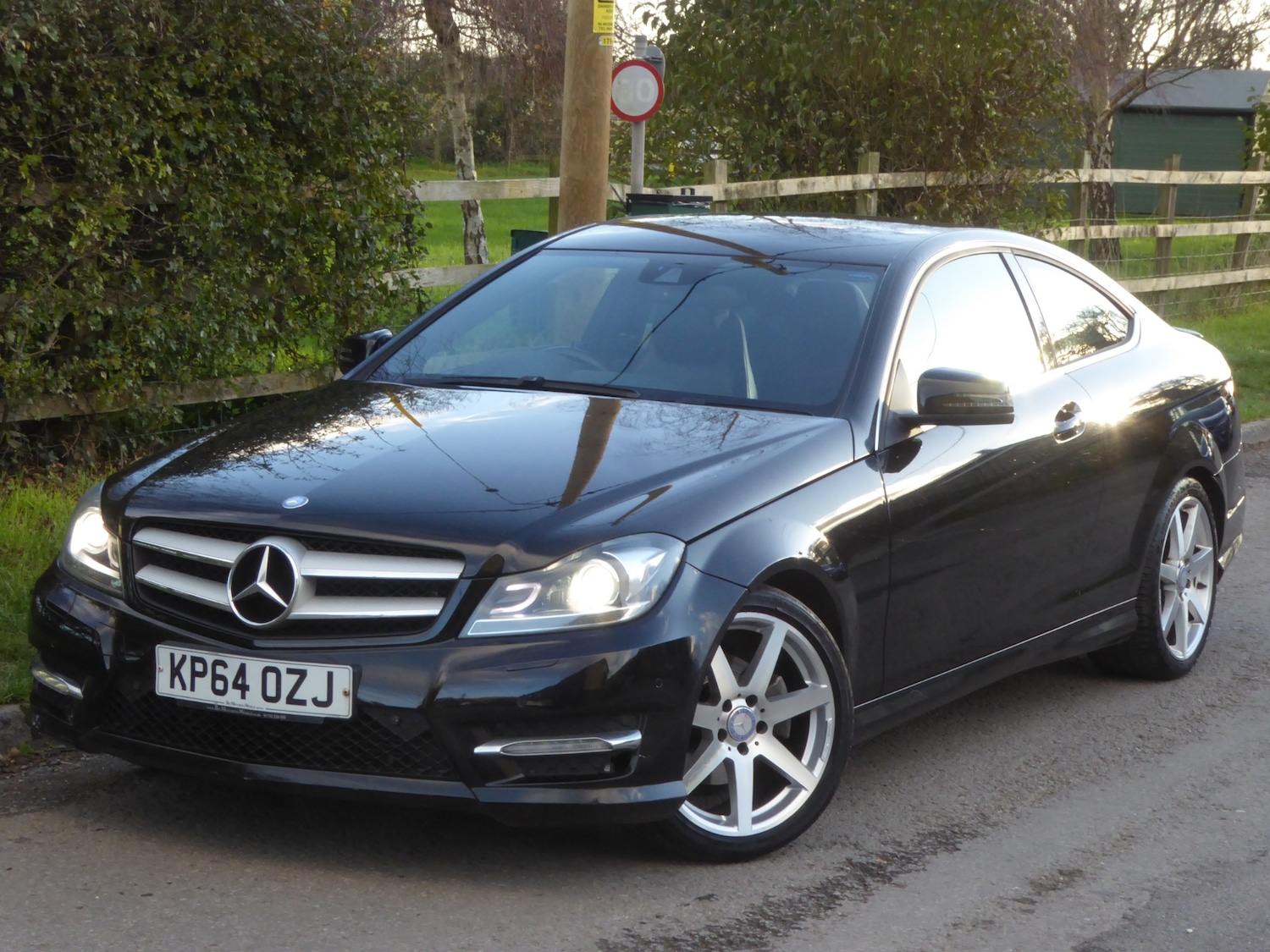 Used Mercedes-Benz C Class 2014 for sale - 76682514: Photo 8