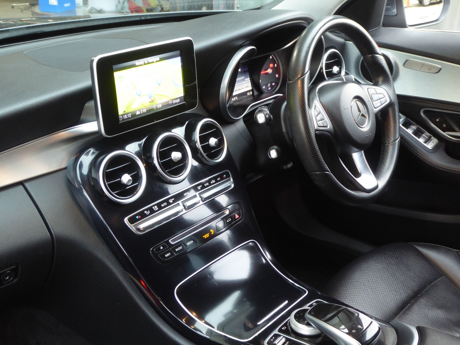 Used Mercedes-Benz C Class 2015 for sale - 77137231: Photo 10