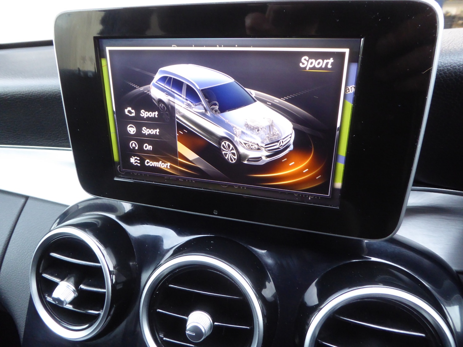 Used Mercedes-Benz C Class 2015 for sale - 77137231: Photo 16