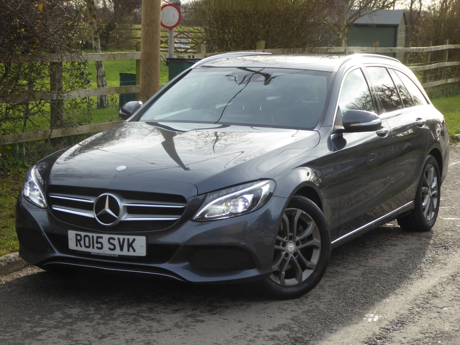 Used Mercedes-Benz C Class 2015 for sale - 77137231: Photo 2