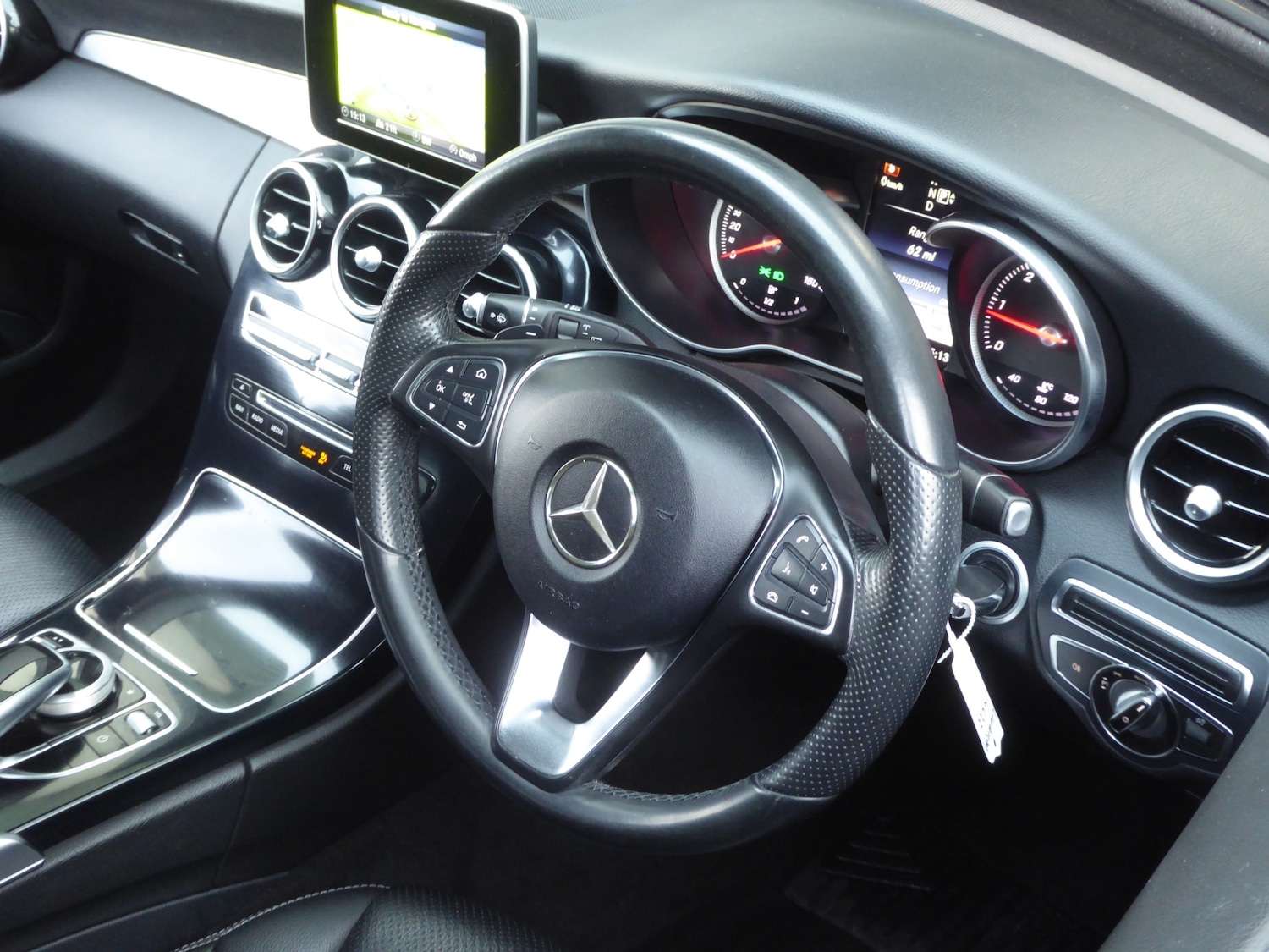 Used Mercedes-Benz C Class 2015 for sale - 77137231: Photo 36