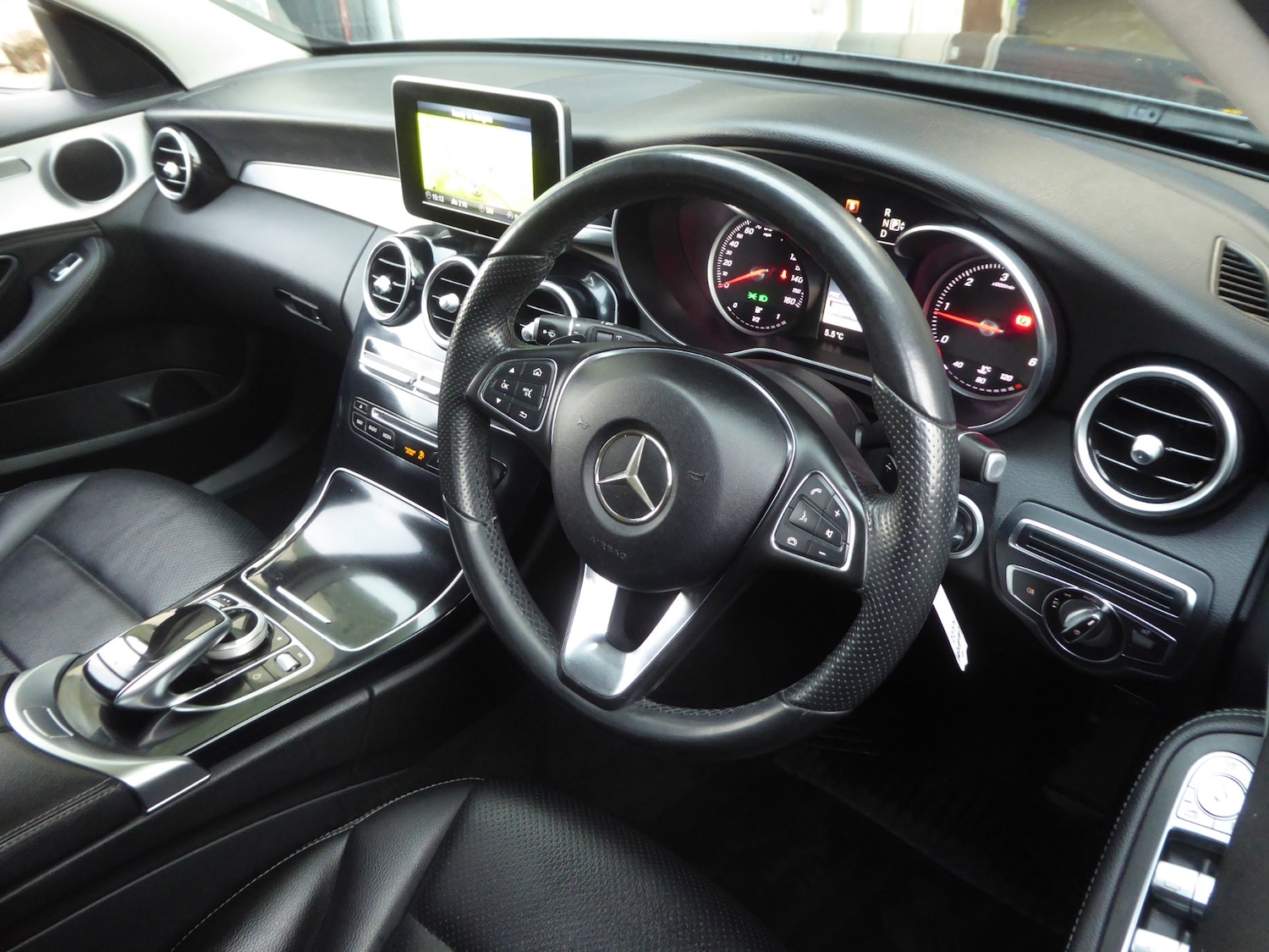 Used Mercedes-Benz C Class 2015 for sale - 77137231: Photo 7