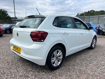 Used Volkswagen Polo 2019 for sale - 79495607: Photo