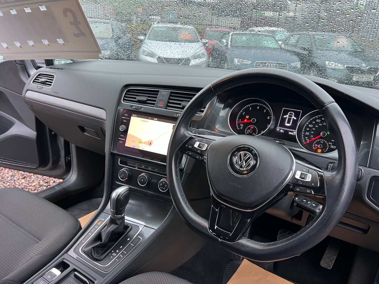Used Volkswagen Golf 2017 for sale - 77256054: Photo 11