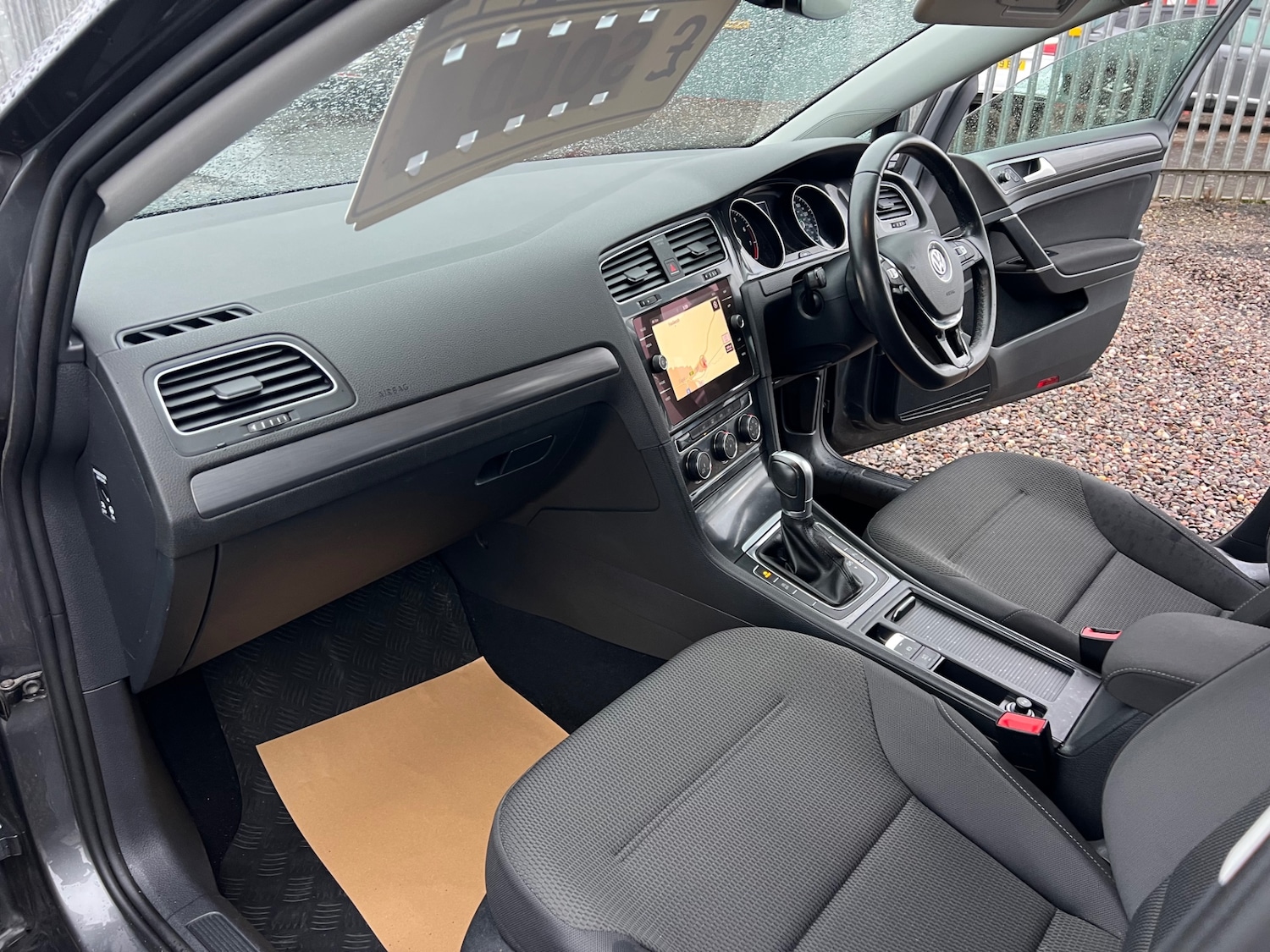 Used Volkswagen Golf 2017 for sale - 77256054: Photo 15