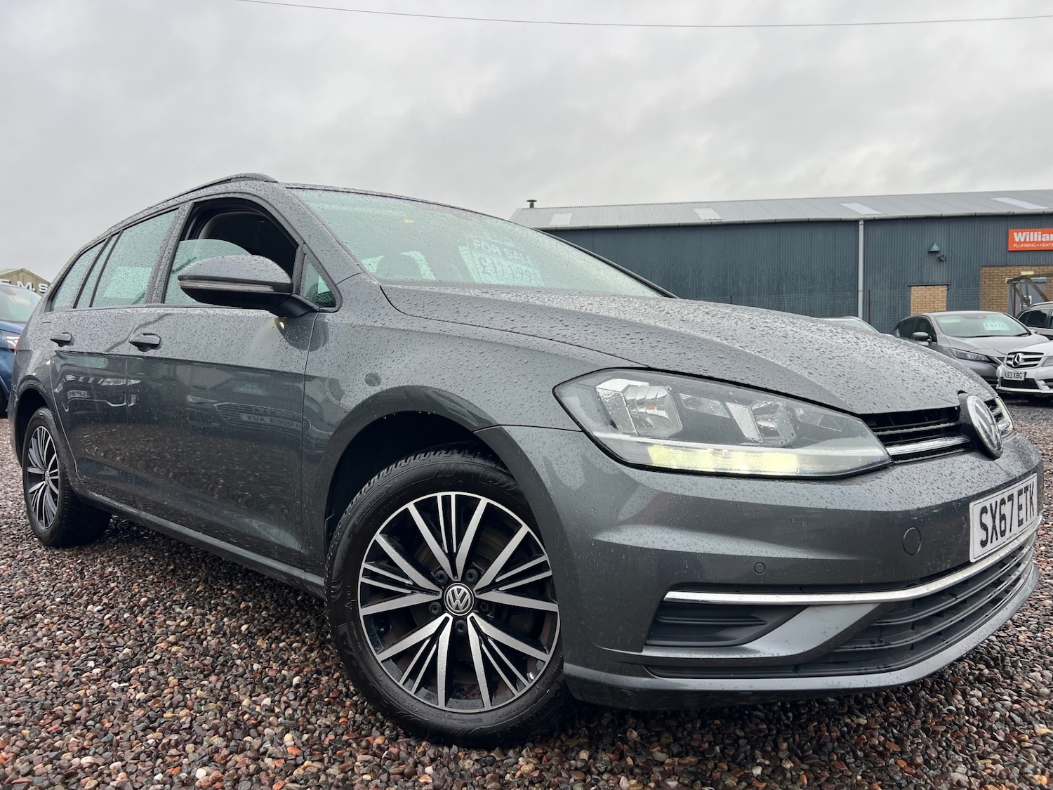 Used Volkswagen Golf 2017 for sale - 77256054: Photo 3