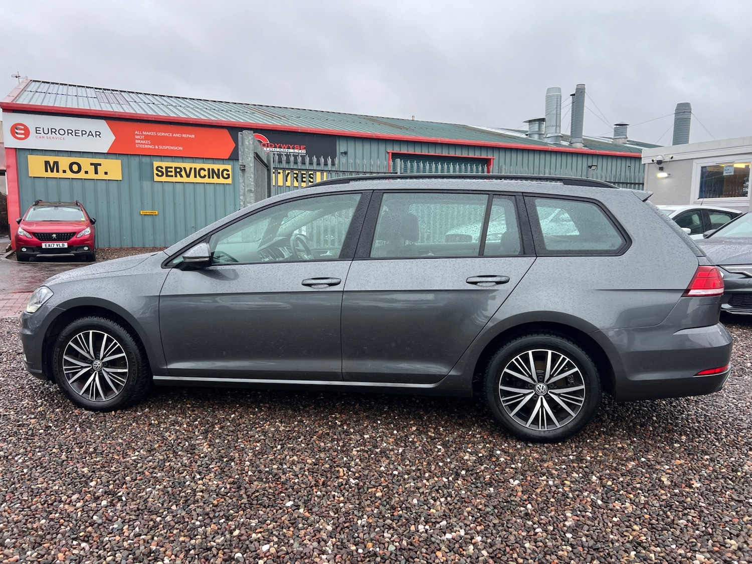 Used Volkswagen Golf 2017 for sale - 77256054: Photo 6