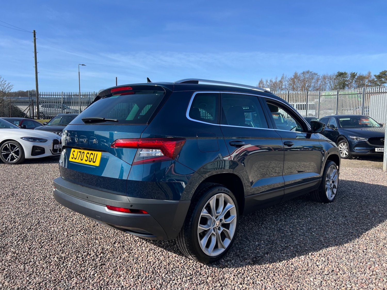 Used Skoda Karoq 2021 for sale - 77947130: Photo 2