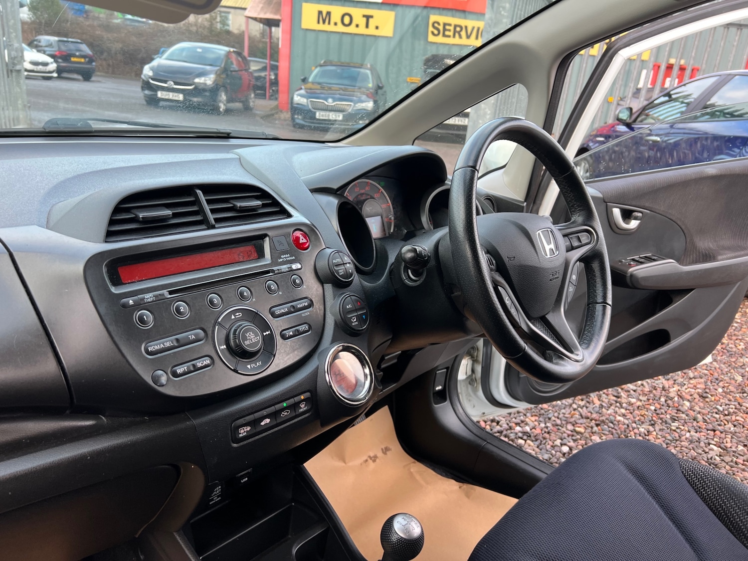 Used Honda Jazz 2014 for sale - 77261981: Photo 15