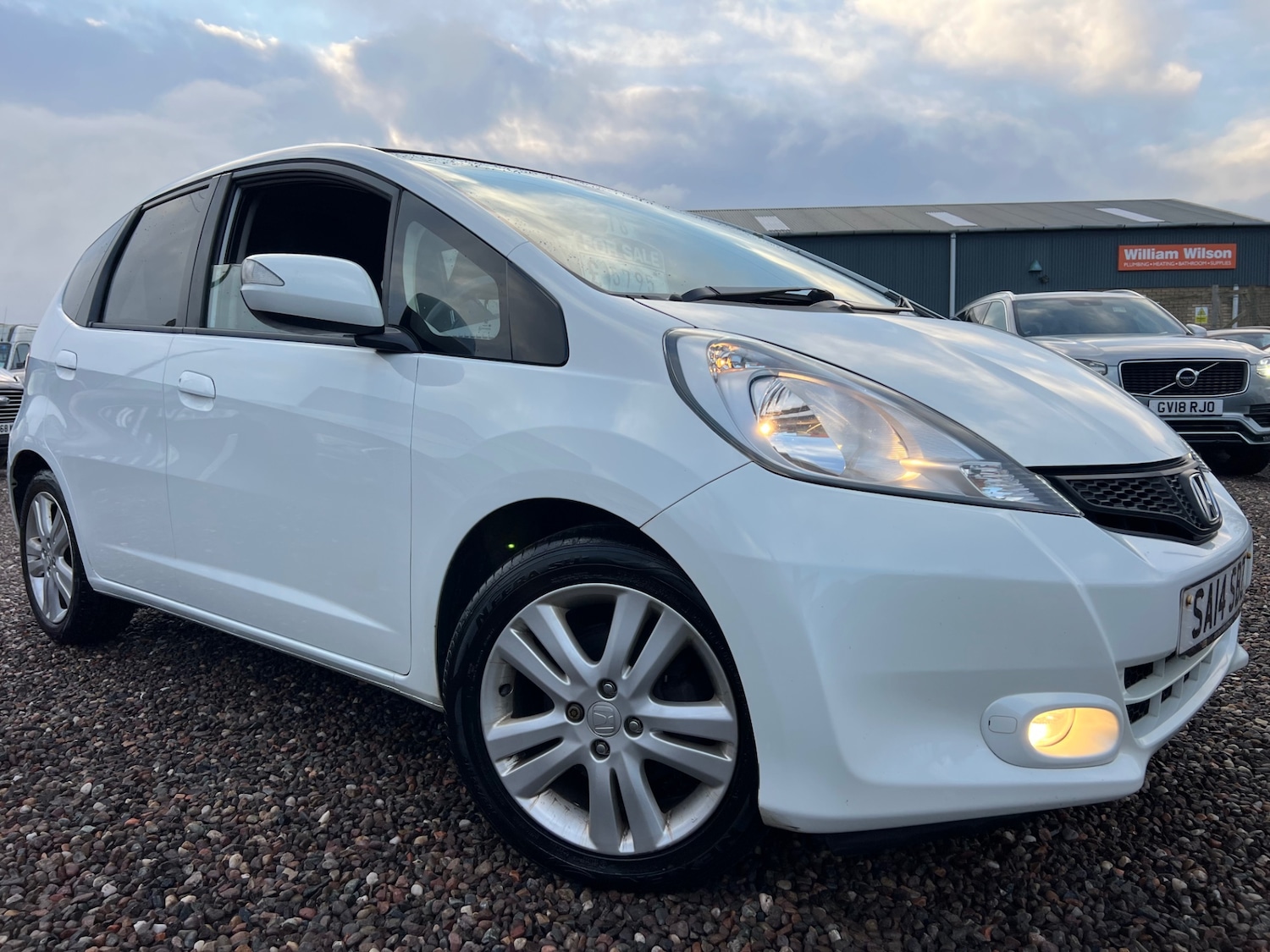 Used Honda Jazz 2014 for sale - 77261981: Photo 3