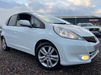 Used Honda Jazz 2014 for sale - 77261981: Photo