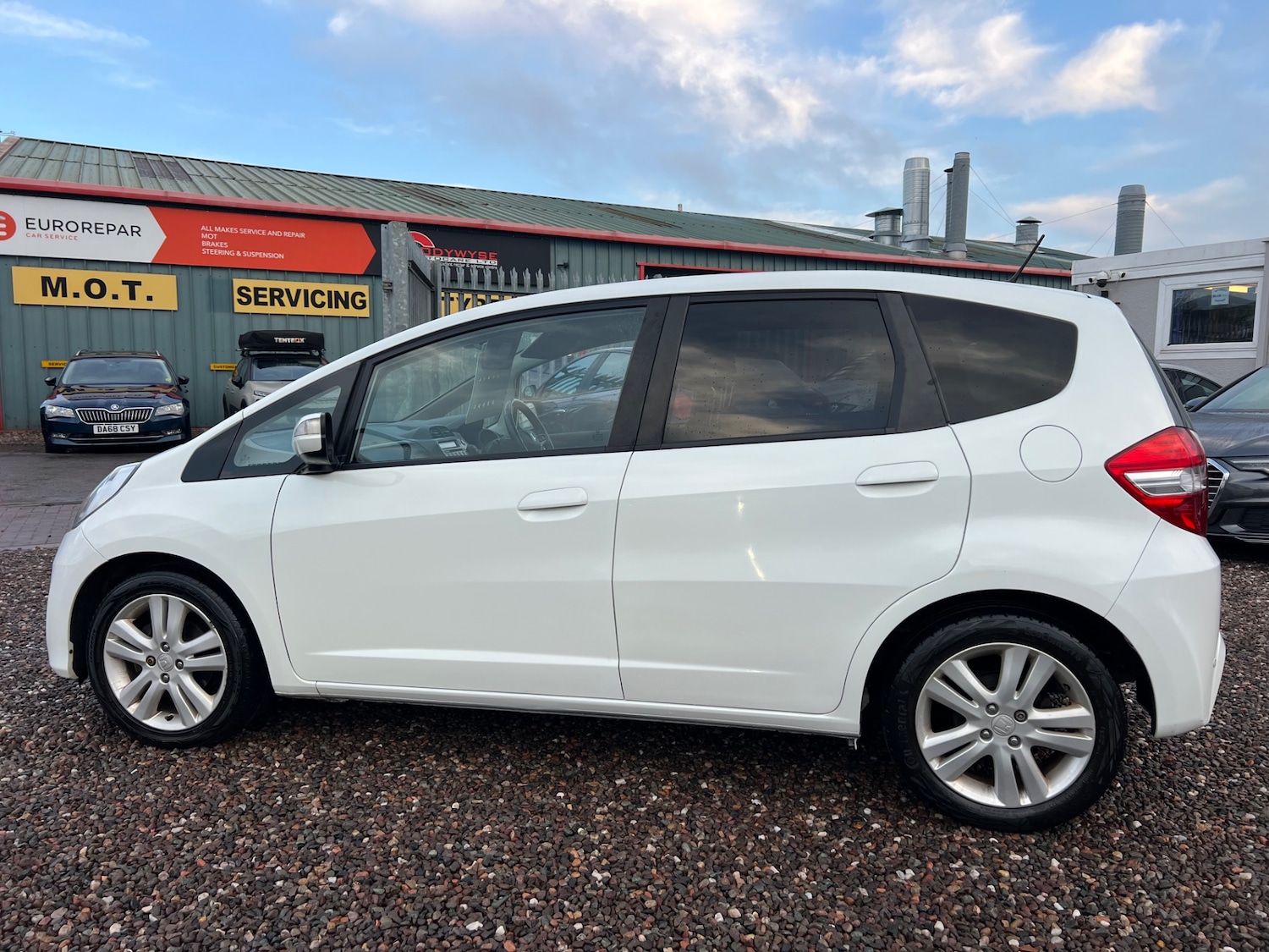 Used Honda Jazz 2014 for sale - 77261981: Photo 6