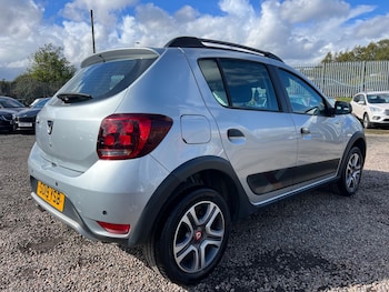 Used Dacia Sandero Stepway 2019 for sale - 75938892: Photo