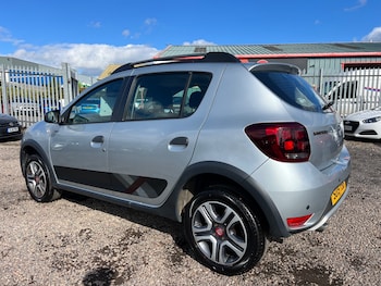 Used Dacia Sandero Stepway 2019 for sale - 75938892: Photo