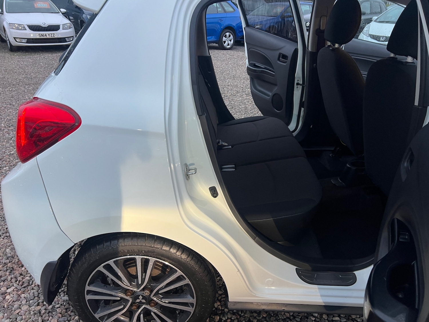 Used Mitsubishi Mirage 2018 for sale - 77793040: Photo 21