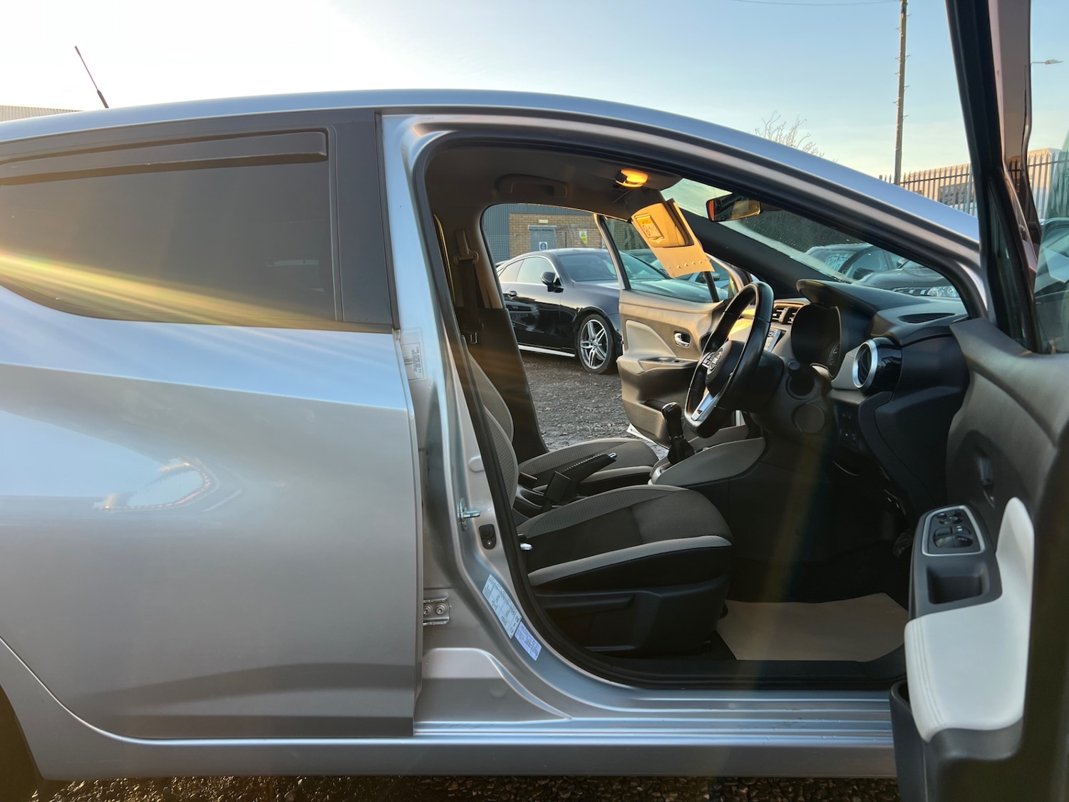 Used Nissan Micra 2017 for sale - 76694644: Photo 9