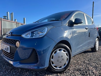 Used Hyundai i10 2018 for sale - 77584861: Photo
