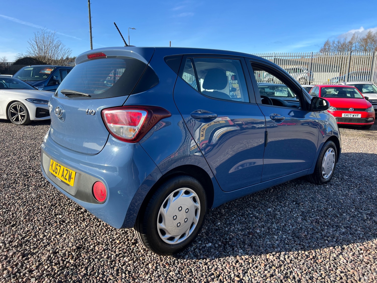 Used Hyundai i10 2018 for sale - 77584861: Photo 2
