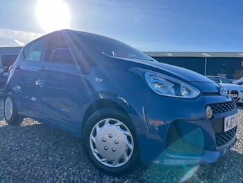 Used Hyundai i10 2018 for sale - 77584861: Photo