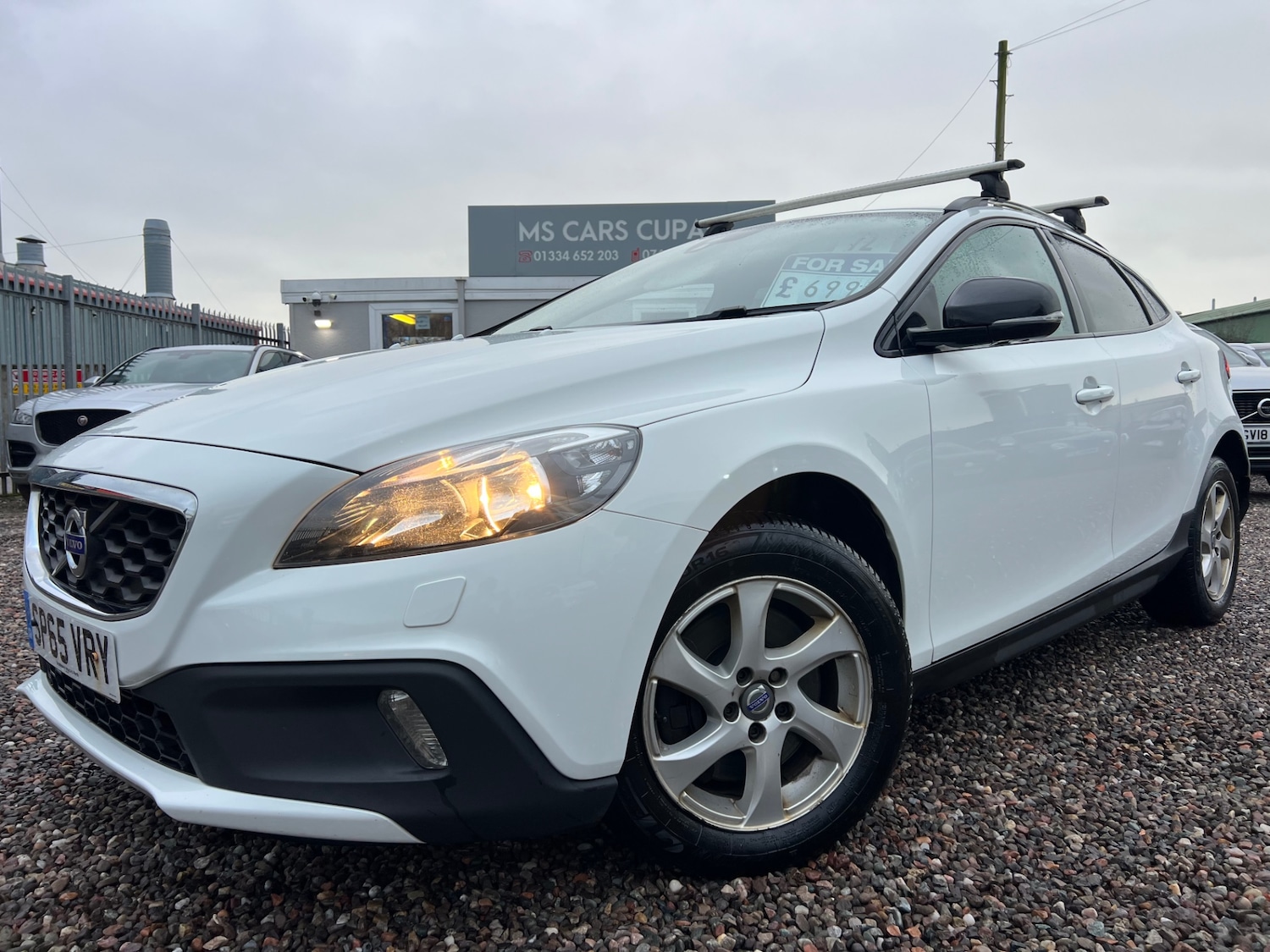 Used Volvo V40 2015 for sale - 77385433: Photo 1