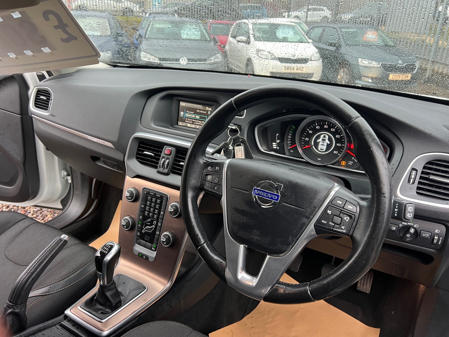 Used Volvo V40 2015 for sale - 77385433: Photo 11