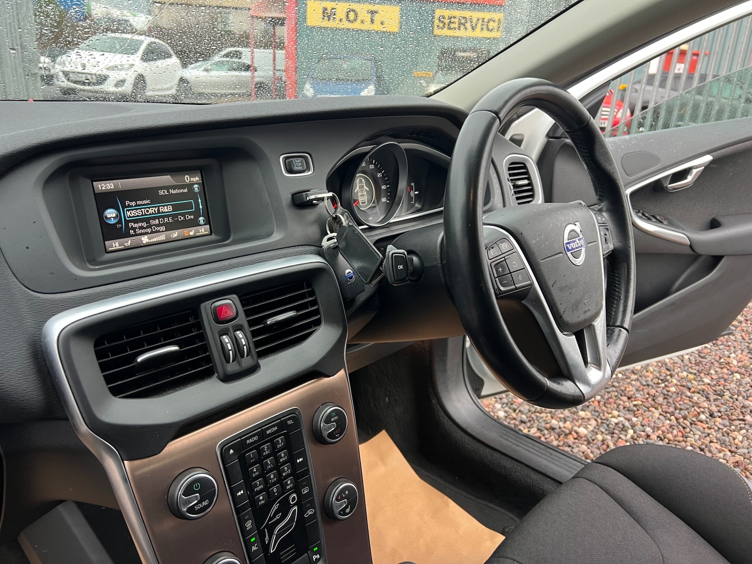 Used Volvo V40 2015 for sale - 77385433: Photo 15