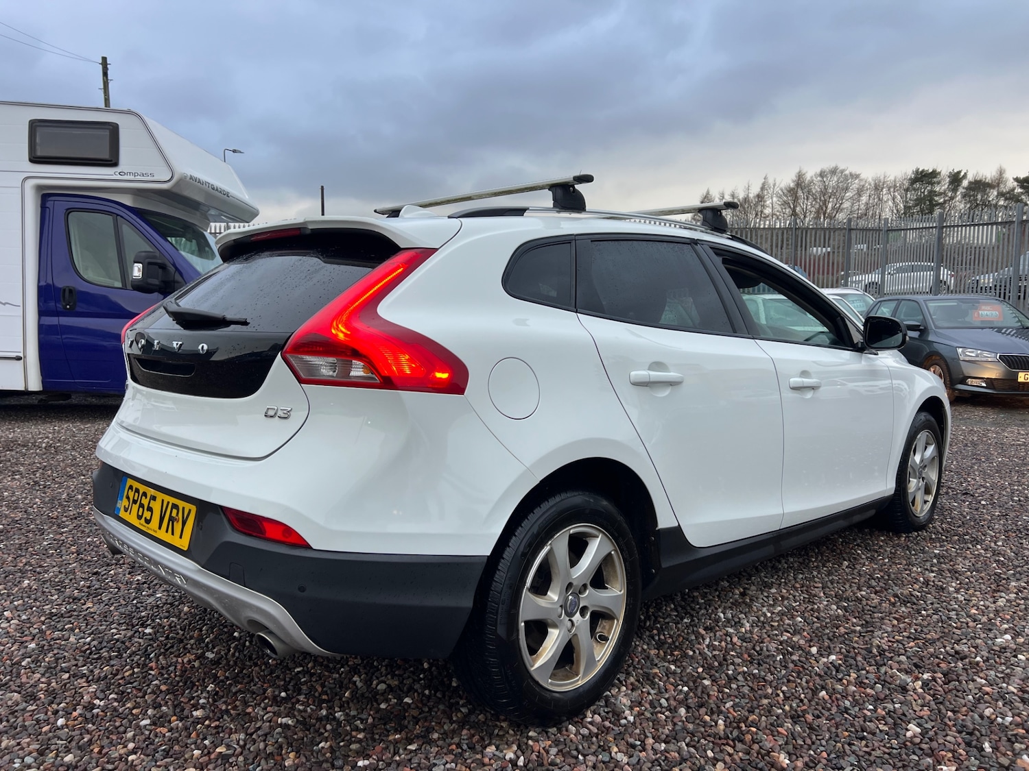 Used Volvo V40 2015 for sale - 77385433: Photo 2