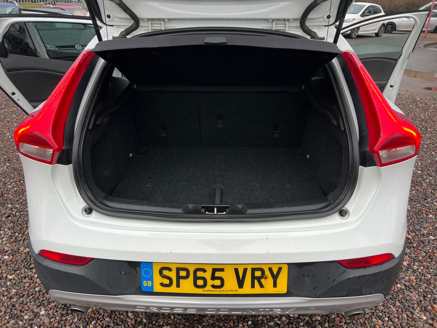 Used Volvo V40 2015 for sale - 77385433: Photo 21