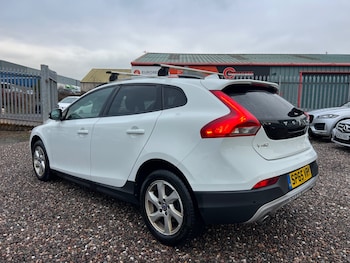 Used Volvo V40 2015 for sale - 77385433: Photo