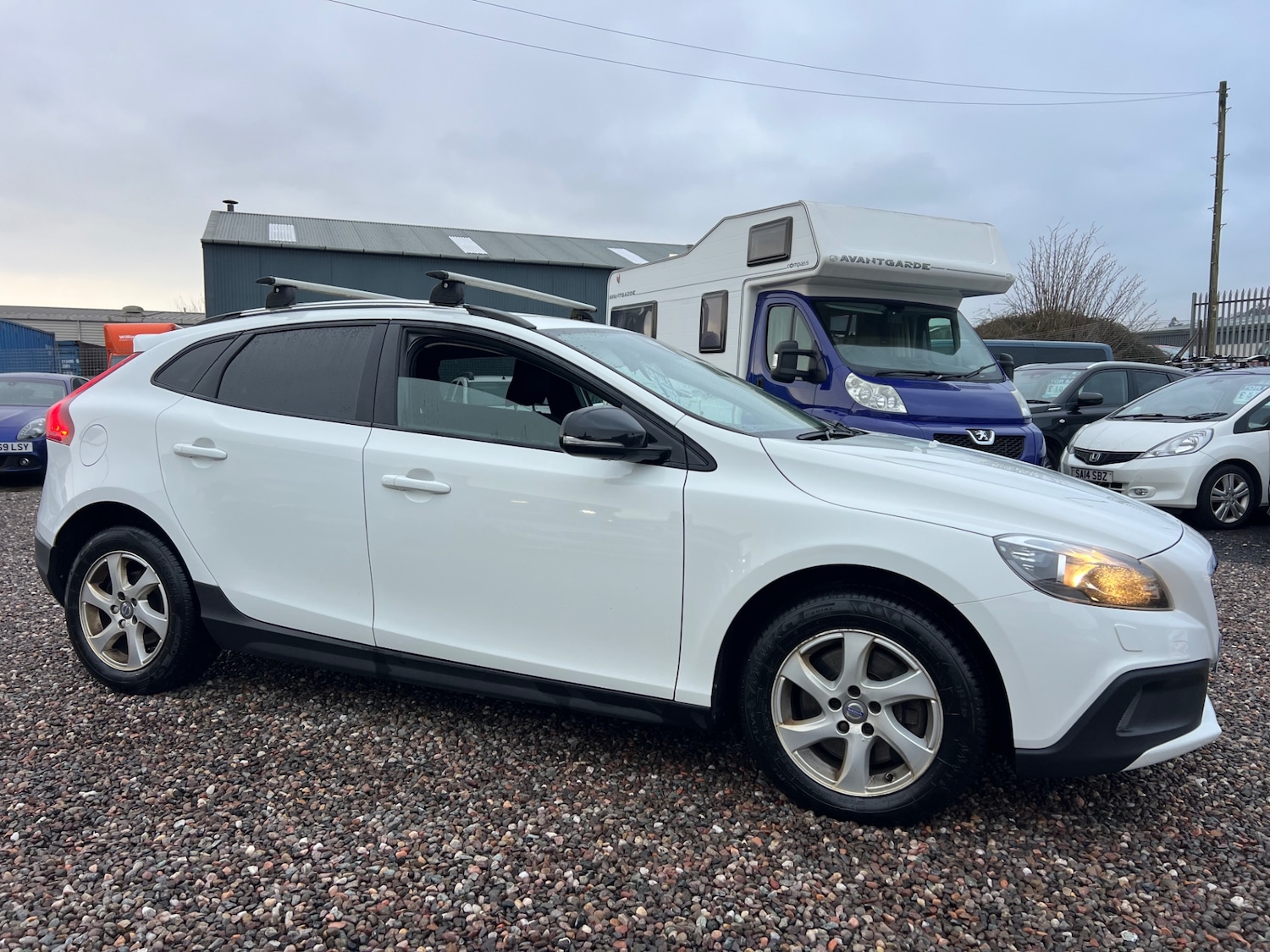 Used Volvo V40 2015 for sale - 77385433: Photo 5