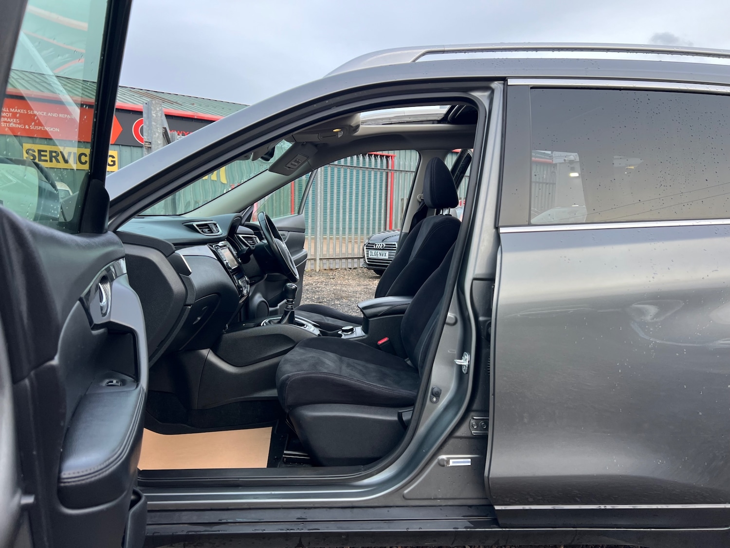 Used Nissan X-Trail 2017 for sale - 76415011: Photo 15