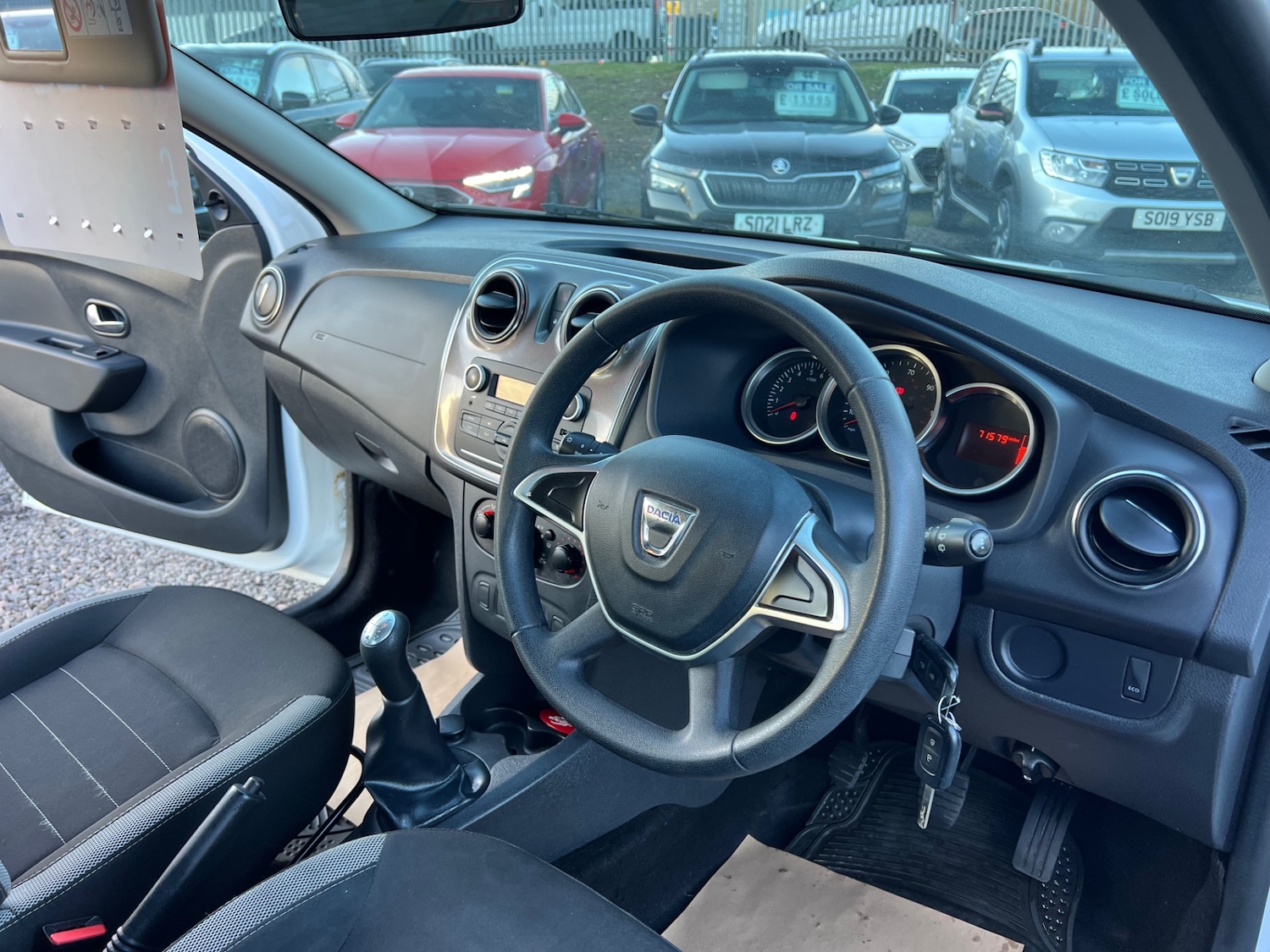 Used Dacia Sandero Stepway 2017 for sale - 76384137: Photo 10