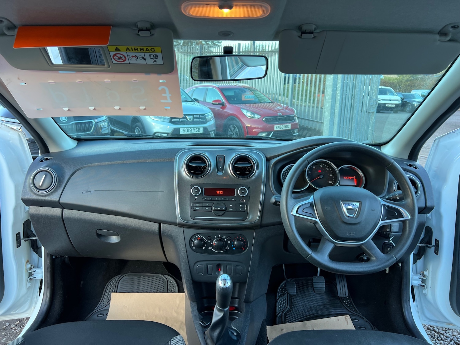 Used Dacia Sandero Stepway 2017 for sale - 76384137: Photo 17