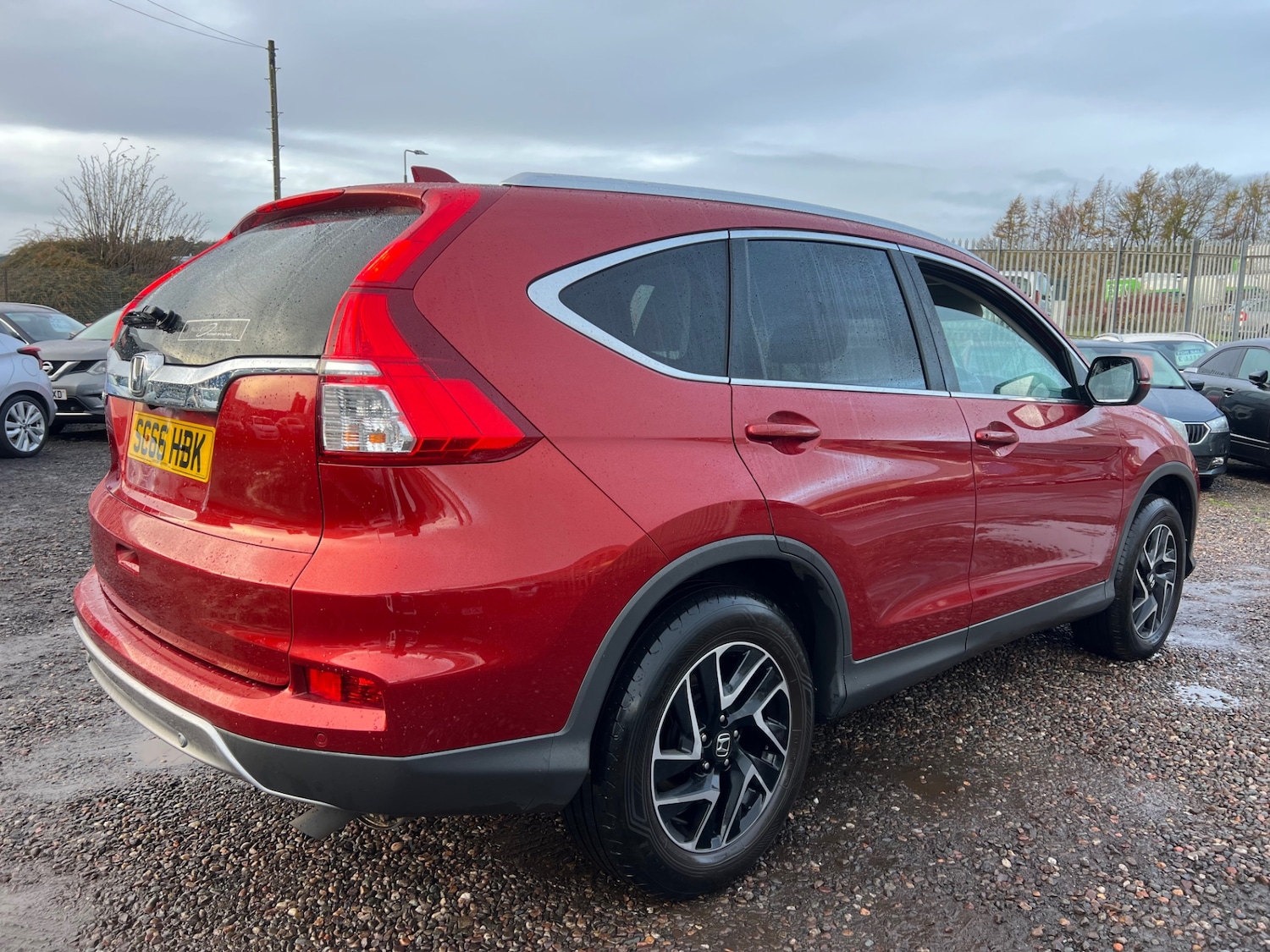 Used Honda CR-V 2017 for sale - 76555568: Photo 2