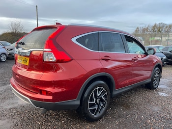 Used Honda CR-V 2017 for sale - 76555568: Photo
