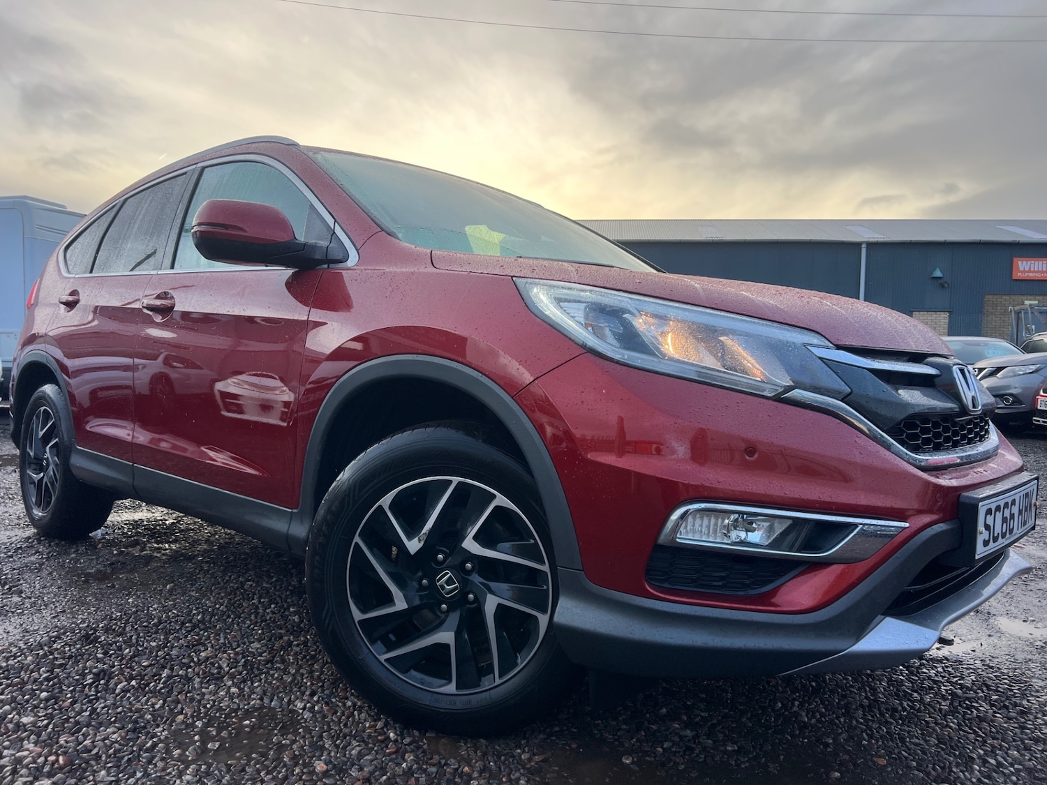 Used Honda CR-V 2017 for sale - 76555568: Photo 3