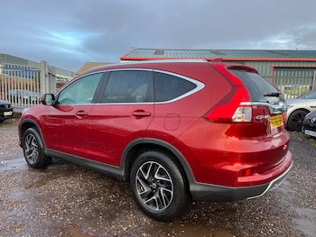 Used Honda CR-V 2017 for sale - 76555568: Photo