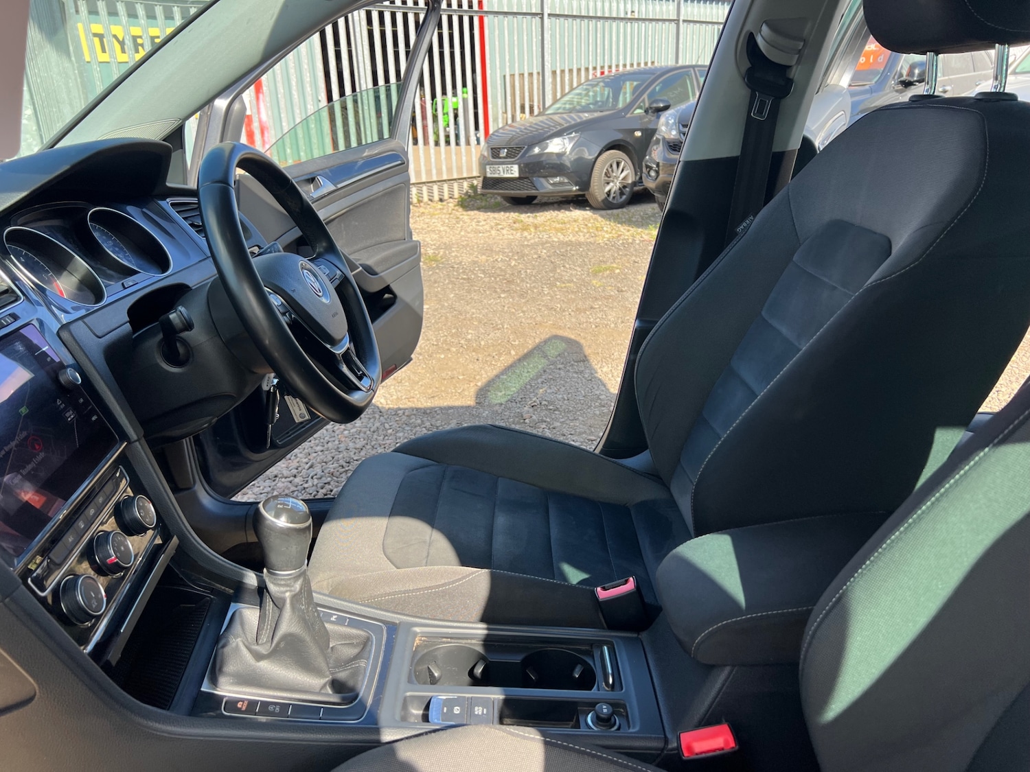 Used Volkswagen Golf 2017 for sale - 76198573: Photo 16