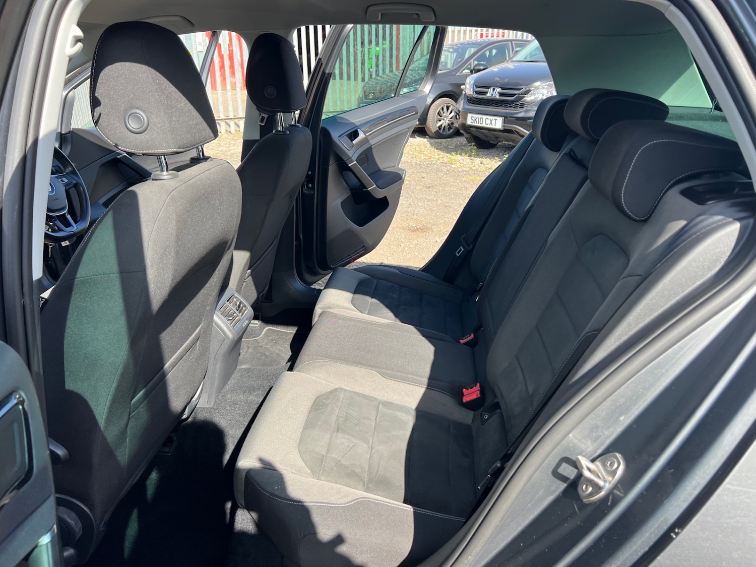 Used Volkswagen Golf 2017 for sale - 76198573: Photo 19