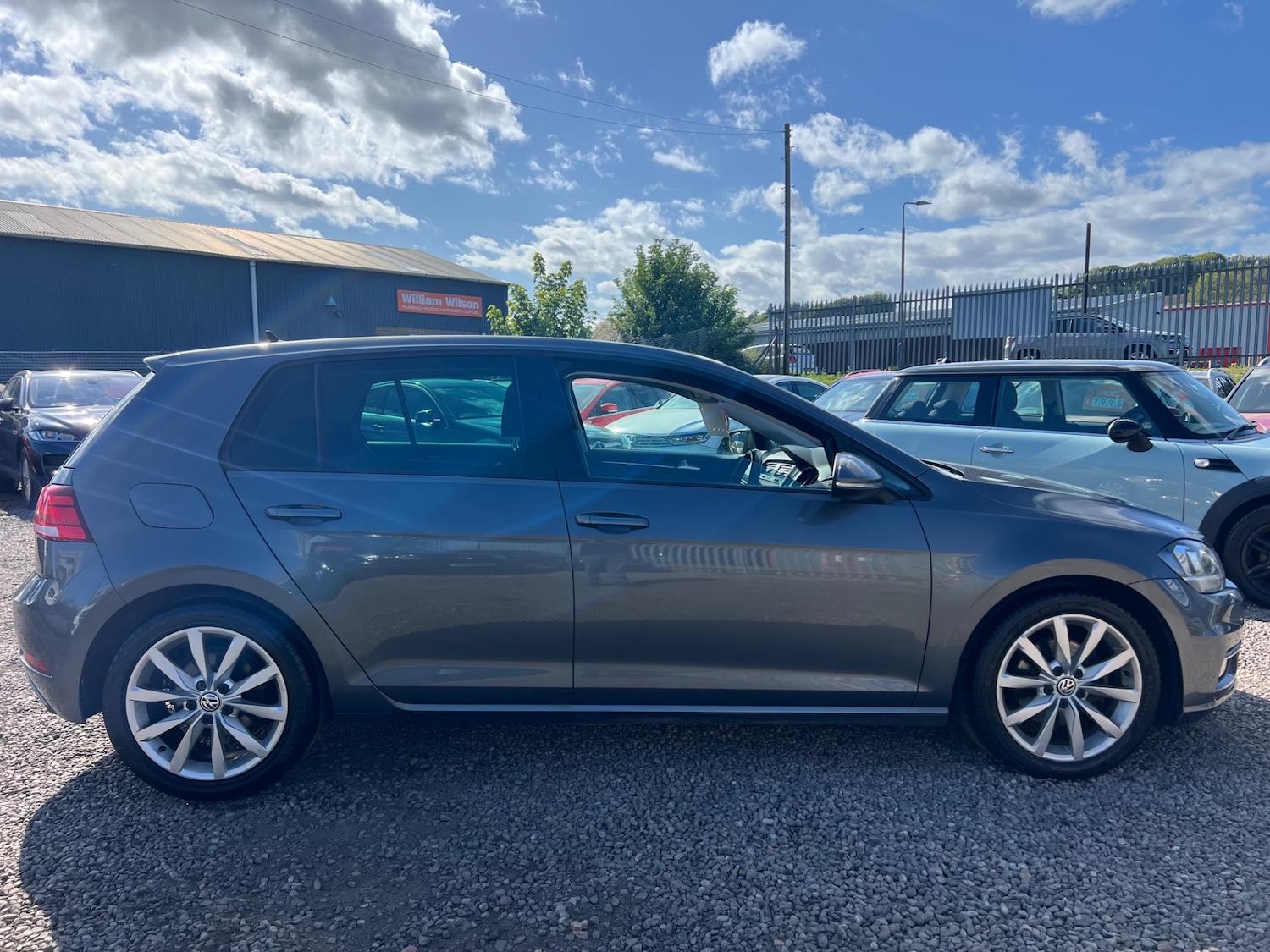 Used Volkswagen Golf 2017 for sale - 76198573: Photo 5