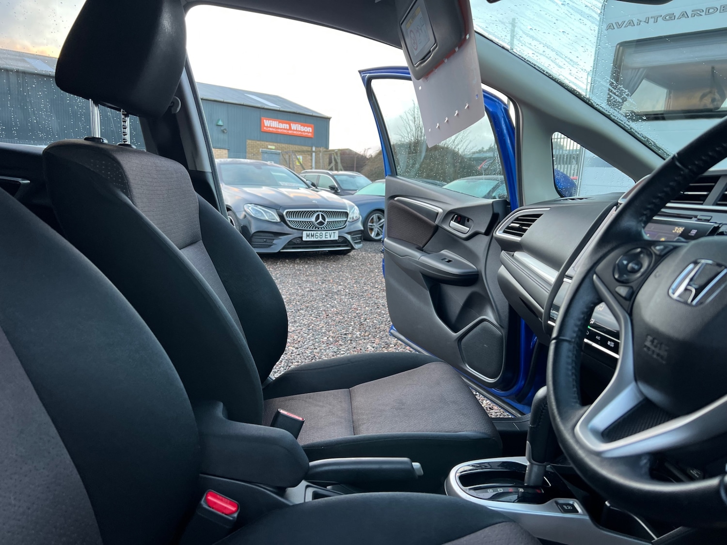 Used Honda Jazz 2015 for sale - 76961199: Photo 13