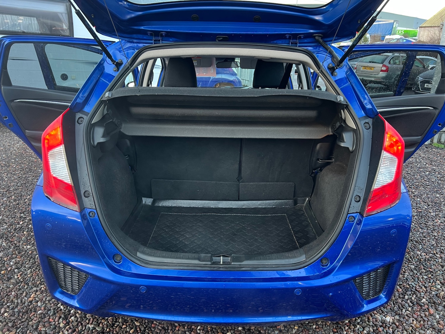 Used Honda Jazz 2015 for sale - 76961199: Photo 23