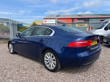 Used Jaguar XE 2016 for sale - 79105293: Photo