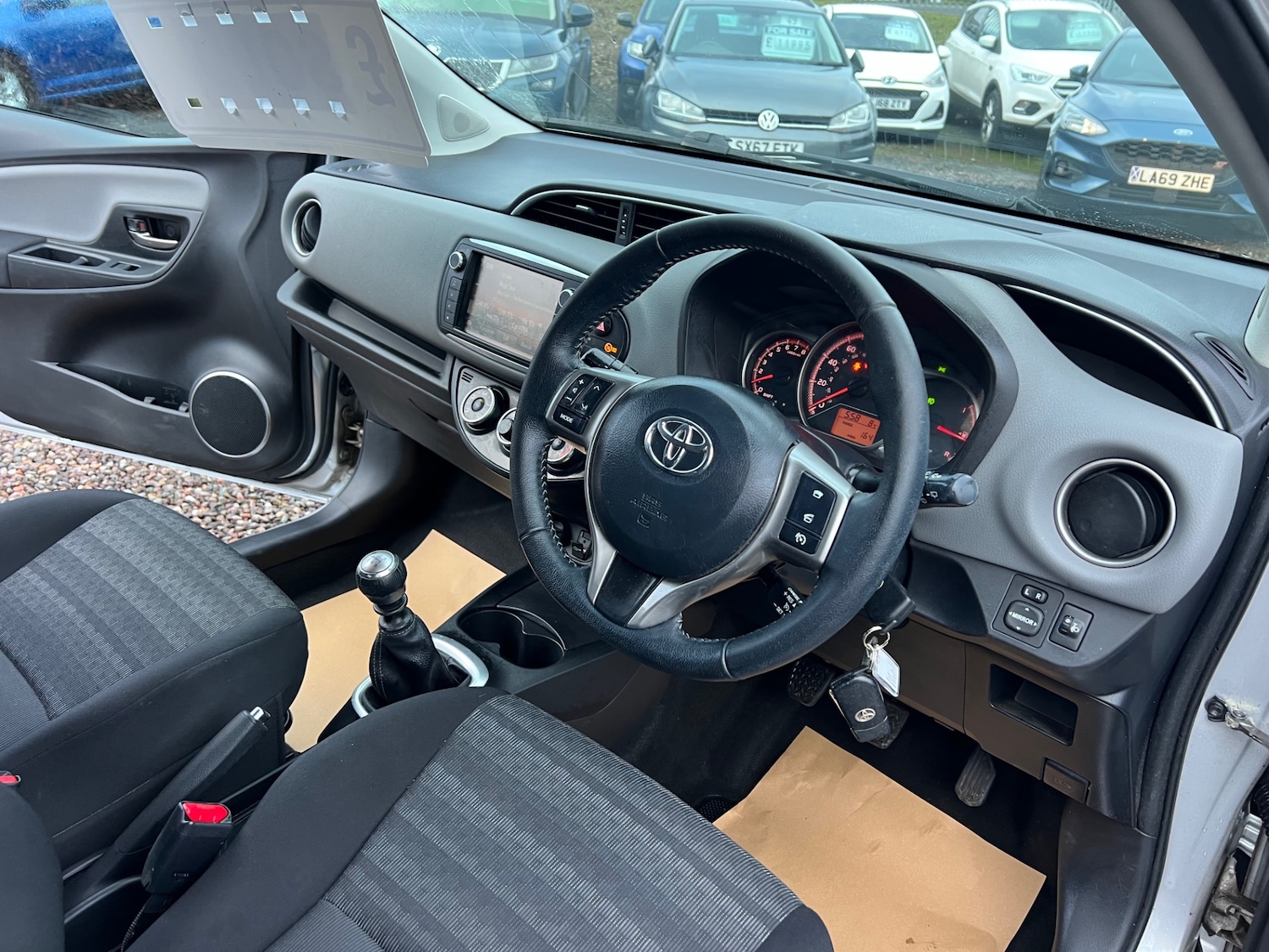 Used Toyota Yaris 2016 for sale - 77501540: Photo 10