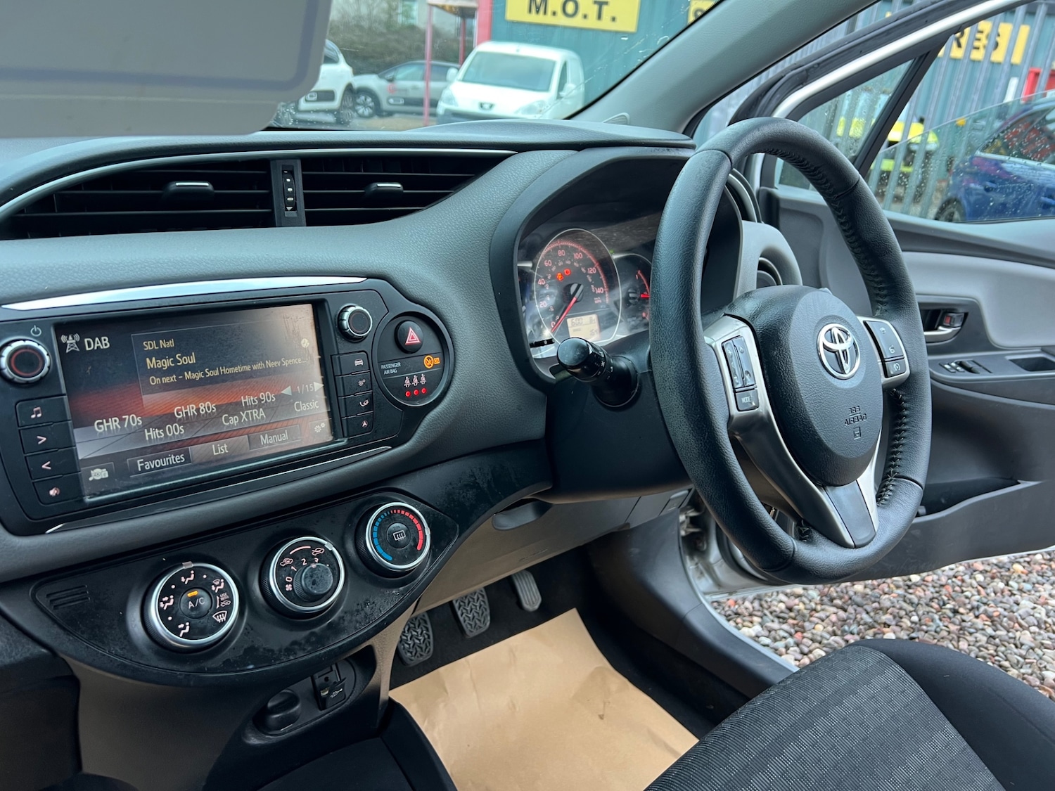 Used Toyota Yaris 2016 for sale - 77501540: Photo 16