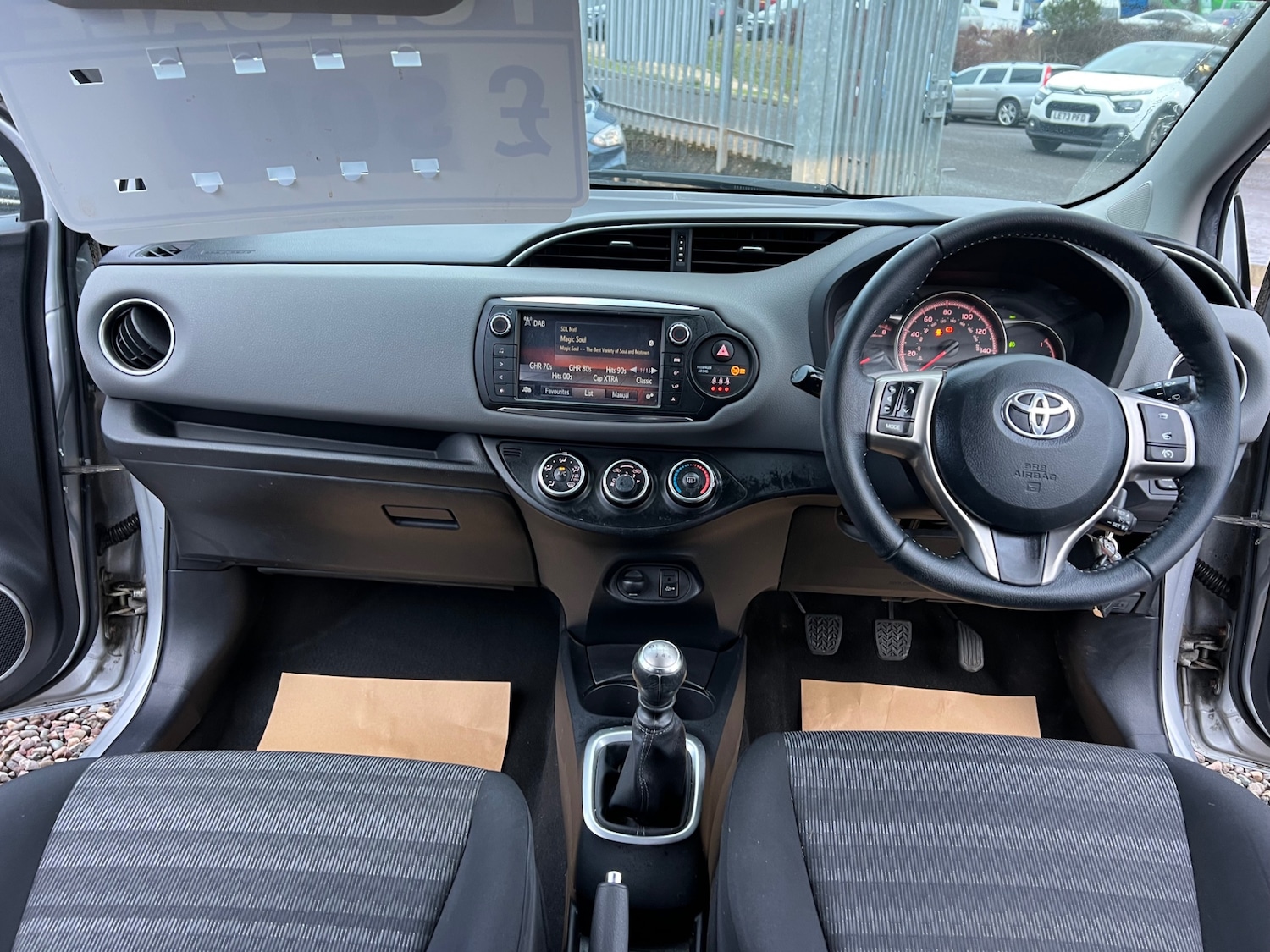 Used Toyota Yaris 2016 for sale - 77501540: Photo 19