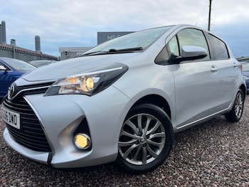 Used Toyota Yaris 2016 for sale - 77501540: Photo